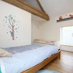 La Ferme De Maisons Specialisees Pour Les Familles Avec Jeunes Enfants *
