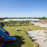 La Ferme De Maisons Specialisees Pour Les Familles Avec Jeunes Enfants Дом отдыха