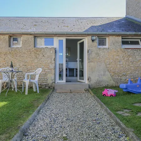 La Ferme De Maisons Specialisees Pour Les Familles Avec Jeunes Enfants Tatil Evi *
