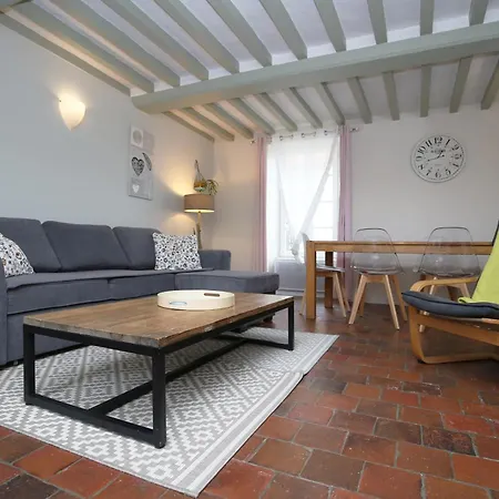 La Ferme De Maisons Specialisees Pour Les Familles Avec Jeunes Enfants Tatil Evi *