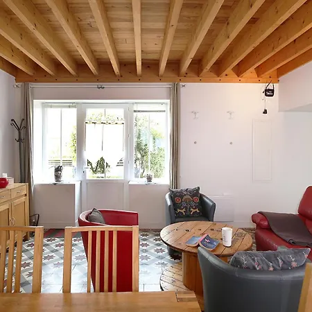 La Ferme De Maisons Specialisees Pour Les Familles Avec Jeunes Enfants Tatil Evi Longues-sur-Mer