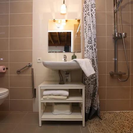 La Ferme De Maisons Specialisees Pour Les Familles Avec Jeunes Enfants * Longues-sur-Mer