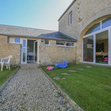 La Ferme De Maisons Specialisees Pour Les Familles Avec Jeunes Enfants Tatil Evi *