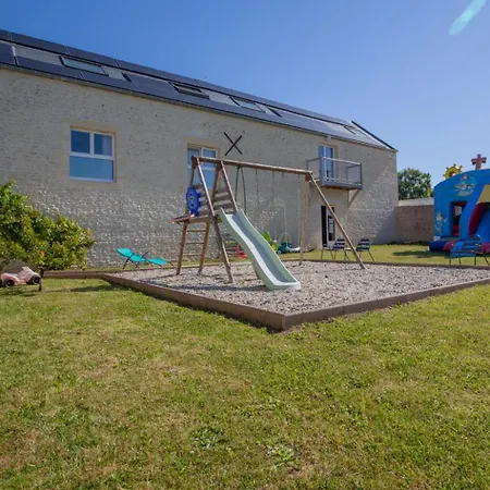 La Ferme De Maisons Specialisees Pour Les Familles Avec Jeunes Enfants * Longues-sur-Mer