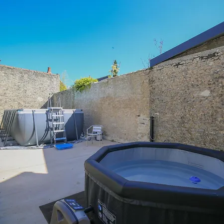 La Ferme De Maisons Specialisees Pour Les Familles Avec Jeunes Enfants * Longues-sur-Mer