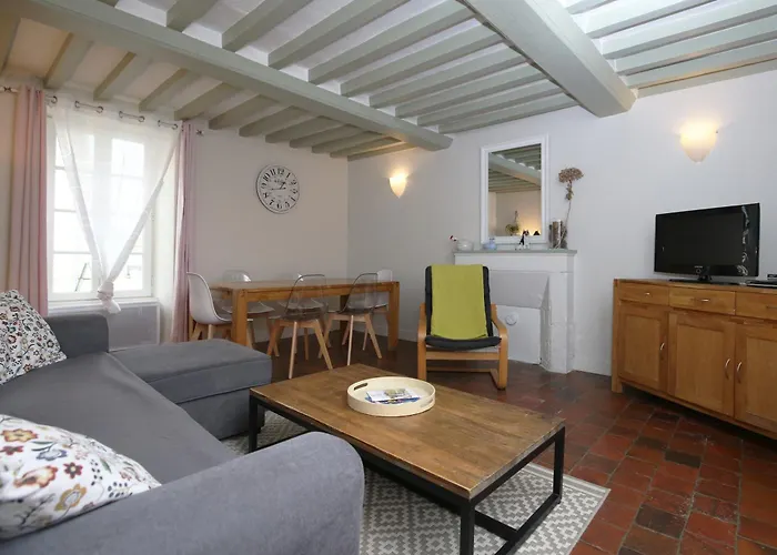 La Ferme De Maisons Specialisees Pour Les Familles Avec Jeunes Enfants