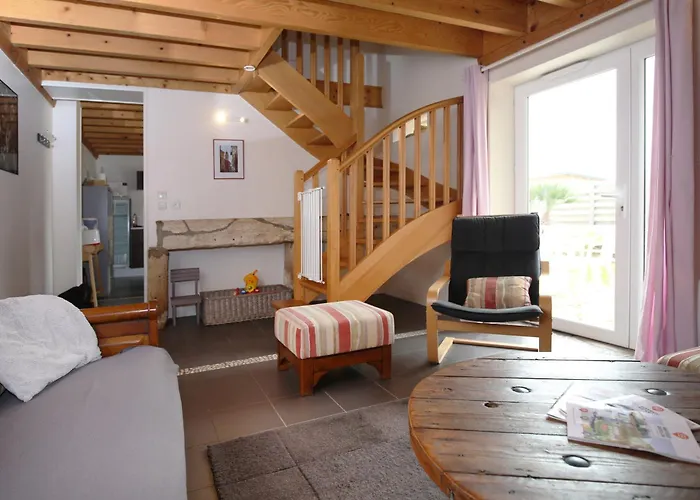 La Ferme De Maisons Specialisees Pour Les Familles Avec Jeunes Enfants Longues-sur-Mer