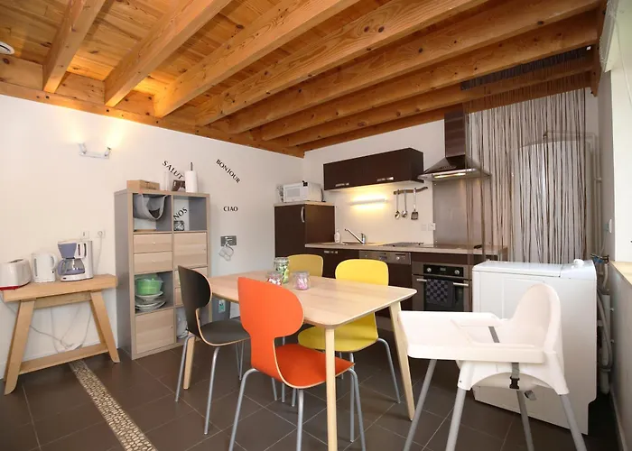 La Ferme De Maisons Specialisees Pour Les Familles Avec Jeunes Enfants Prázdninový dům