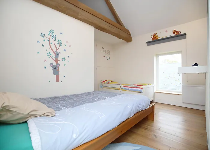 La Ferme De Maisons Specialisees Pour Les Familles Avec Jeunes Enfants *