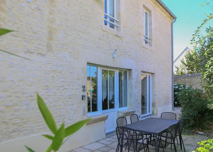 La Ferme De Maisons Specialisees Pour Les Familles Avec Jeunes Enfants